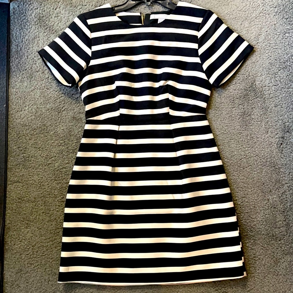 Cap sleeve stripped dress